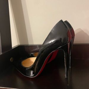 Christian Louboutin pigalle 100mm in black patent size 38 authentic